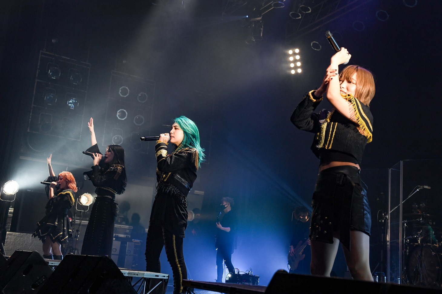 我儘ラキア「Killboredom TOUR 2020 supported by MAWA LOOP TOKYO EXTRA 2020」より。（Photo by Teppei Kishida）