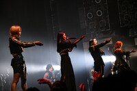 我儘ラキア「Killboredom TOUR 2020 supported by MAWA LOOP TOKYO EXTRA 2020」より。（Photo by Teppei Kishida）