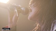 BiSH「TOKYO BiSH SHiNE6」ダイジェスト映像のワンシーン。