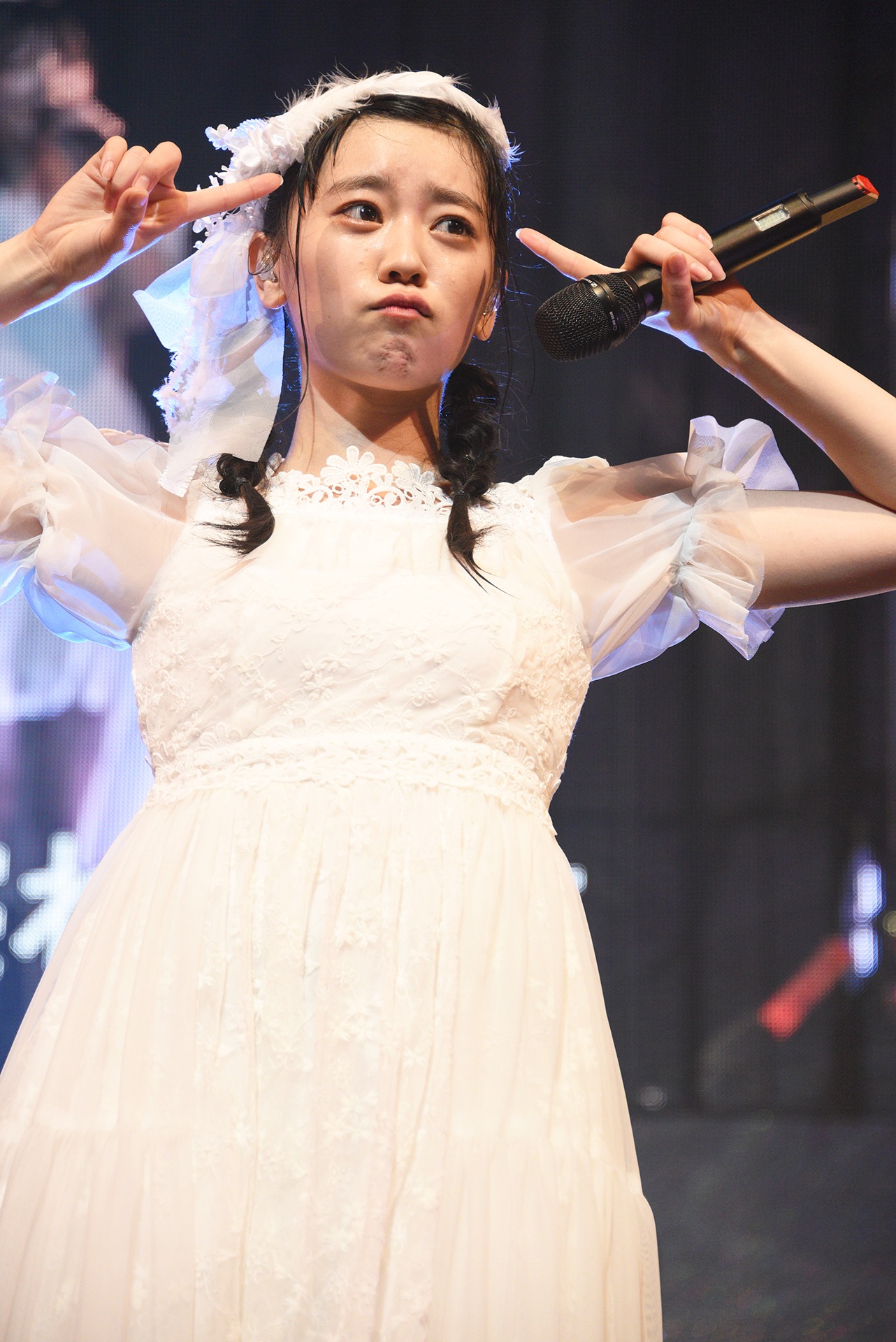 坂井仁香