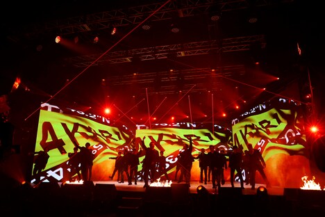 三代目 J SOUL BROTHERS from EXILE TRIBE「三代目JSB 10周年記念 LIVE×ONLINE "JSB HISTORY"」の様子。（写真提供：LDH JAPAN）