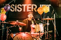 KENSUKE.A（Dr）（Photo by Chiaki Machida）