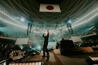 「Creepy Nuts One Man Live『かつて天才だった俺たちへ』日本武道館公演」の様子。（Photo by umi hayato）（Retouched by HiroyaBrian）