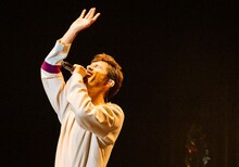 平井堅デビュー25周年ビジュアル