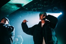 左から仙人掌、ISSUGI。（Photo by Ray Otabe）