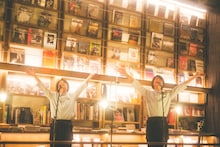 「しめじ体操」を披露するさくらしめじ。（撮影：鈴木友莉）