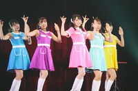 麻倉もも「LAWSON presents 麻倉もも Live 2020 “Agapanthus”」の様子。（撮影：大庭元）