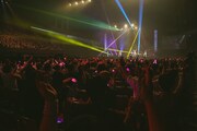 麻倉もも「LAWSON presents 麻倉もも Live 2020 “Agapanthus”」の様子。（撮影：大庭元）