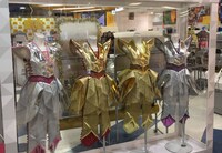 「Live History」で展示される衣装のイメージ。