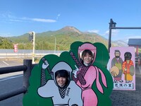 左からBAN-BAN、プー・ルイ。