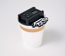 「smart」2021年1月号付録の「BiSHコラボカップラーメンタイマー」。