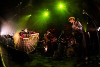 2019年の「Midnight Dejavu」より。（撮影：仁礼博）