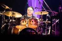 波田野哲也（Dr）（写真提供：Apricot Music Records）