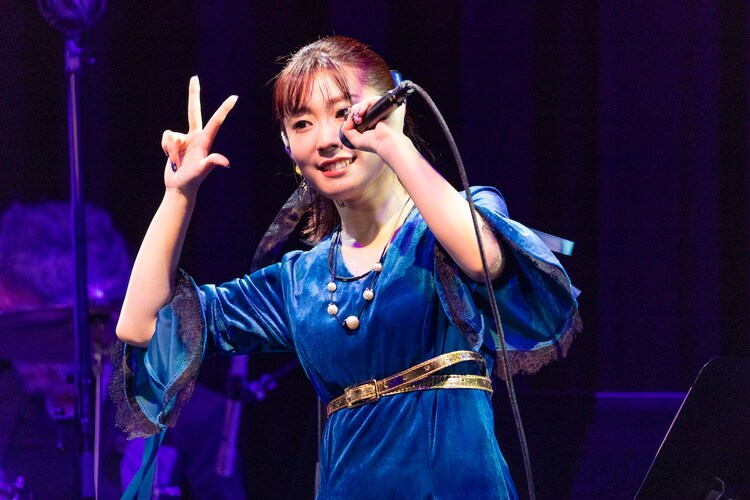 降幡愛 ビルボード横浜で80年代シティポップの世界築いた初のソロライブ ライブレポート 写真16枚 音楽ナタリー 降幡愛 ビルボード横浜で80年代シティポップの世界築いた初のソロライブ ライブレポート 写真16枚 音楽ナタリー