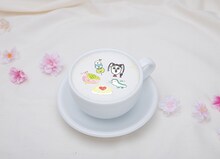 「櫻坂46カフェ」アートカフェラテ
/ アートティーラテ