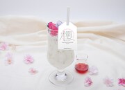 「櫻坂46カフェ」ホワイトヨーグルトドリンク