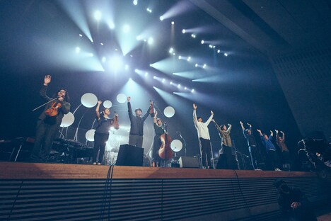 「HATA MOTOHIRO CONCERT TOUR 2020 -コペルニクス-」の様子。(撮影:笹原清明)