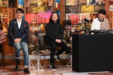 左から松尾潔、Creepy Nuts。(c)テレビ朝日
