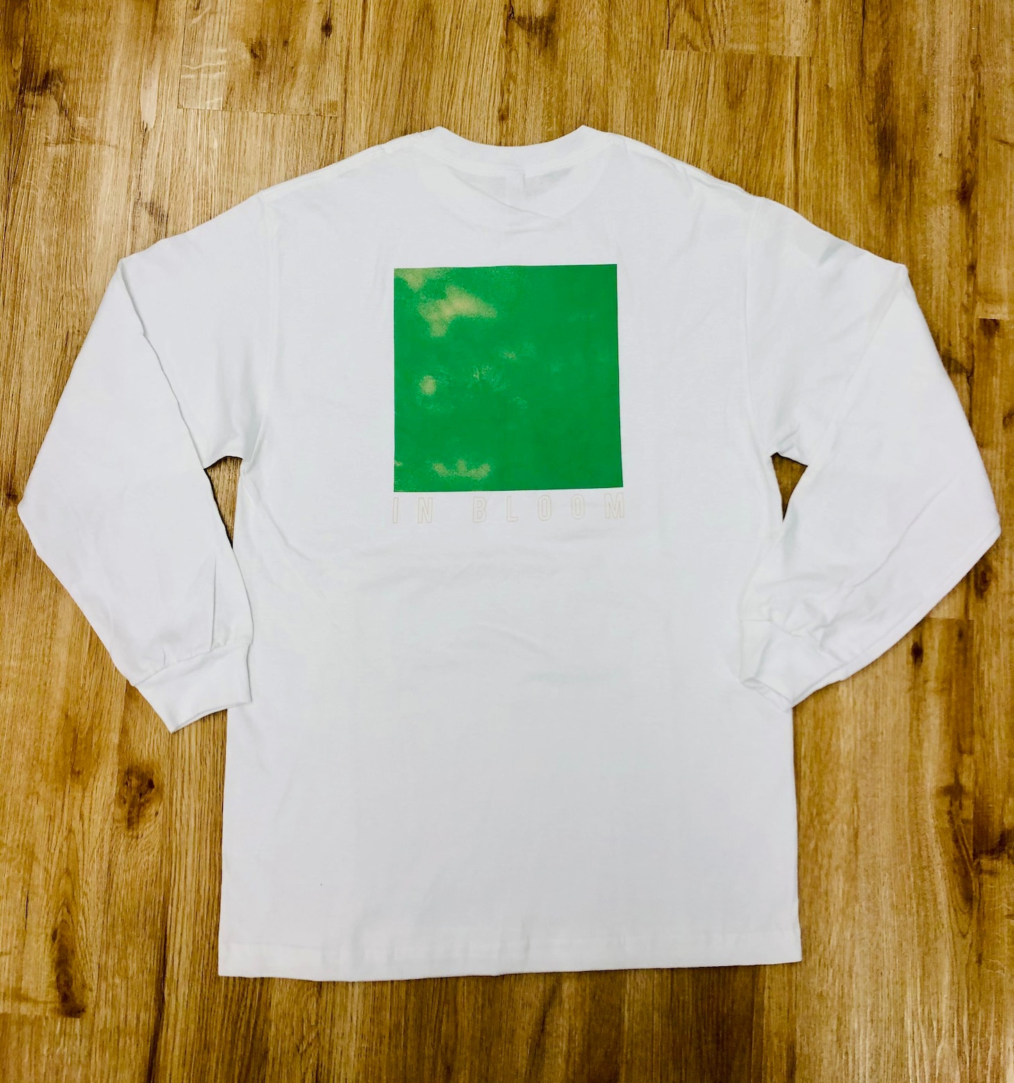 「In Bloom L/S TEE White」