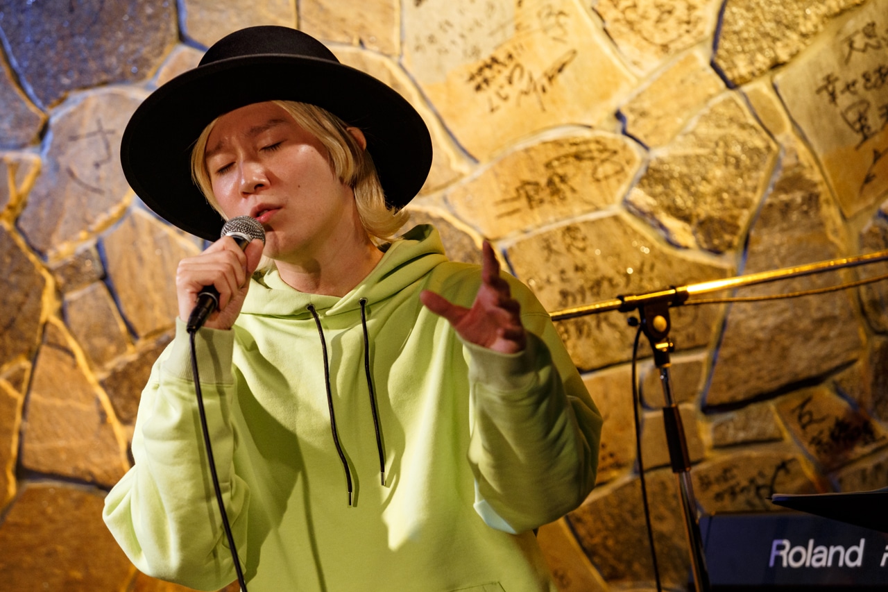 山田義孝（Vo）（Photo by nishinaga "saicho” isao）