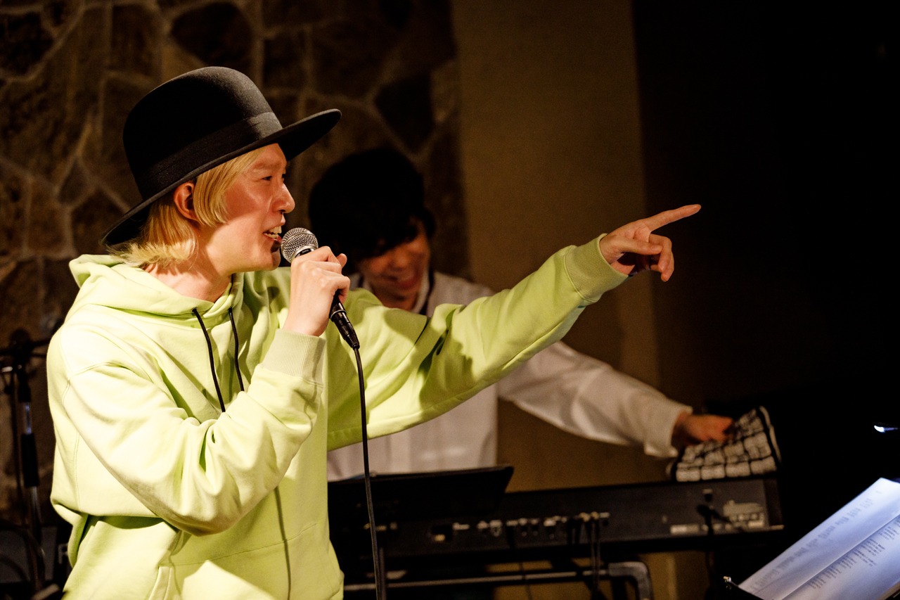 山田義孝（Vo）（Photo by nishinaga "saicho” isao）