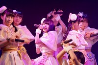 「BS11『虹マジ』Presents  定期配信公演『虹のコンキスタドール』ワンマンLIVE～大発表スペシャル～」の様子。（写真提供：KING RECORDS）