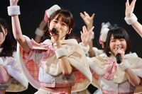 「BS11『虹マジ』Presents  定期配信公演『虹のコンキスタドール』ワンマンLIVE～大発表スペシャル～」の様子。（写真提供：KING RECORDS）