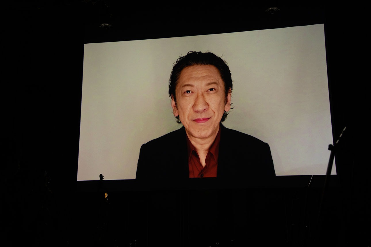 オープニングセレモニーで上映された布袋寅泰のビデオメッセージ。