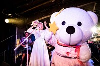 左から大森靖子、ゆるナナちゃん。（Photo by Masayo）