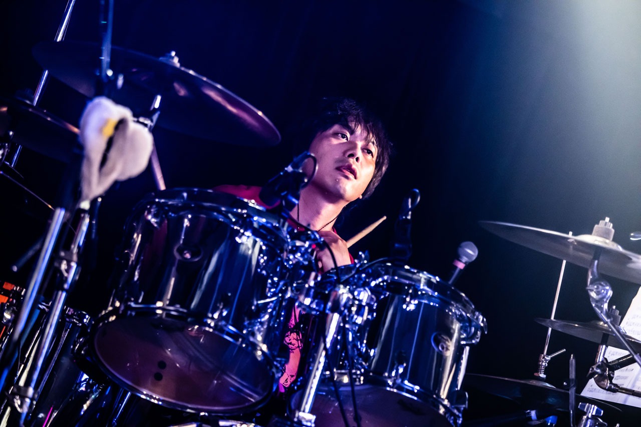 ピエール中野（Dr / シンガイアズ）（Photo by Masayo）