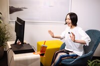 月ノさんとオンラインで初対面して喜ぶのっちさん。