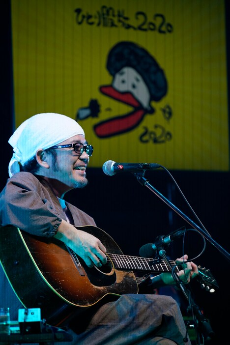 奥田民生（Photo by Kenji Miura）