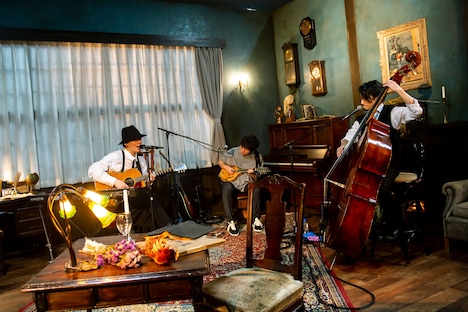 RADWIMPS「15th Anniversary Special Concert」の様子。（Photo by Takeshi Yao）