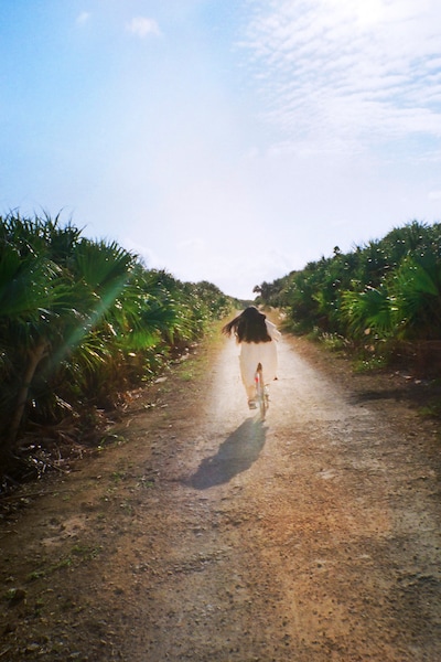 青葉市子「アダンの風」制作中の風景。（撮影：小林光大）