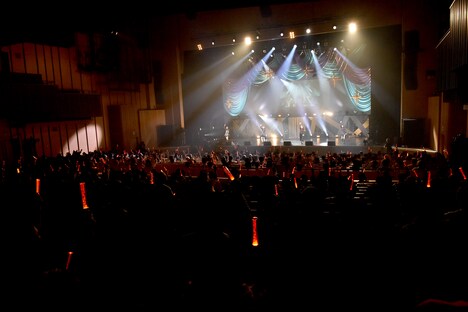 「東京女子流 10th Anniversary Live～＊キミニオクル＊～」の様子。