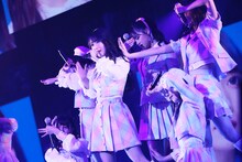 =LOVE「WINTER TOUR『You all are "My ideal"』」東京・TOKYO DOME CITY HALL公演の様子。（写真提供：代々木アニメーション学院）