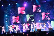 =LOVE「WINTER TOUR『You all are "My ideal"』」東京・TOKYO DOME CITY HALL公演の様子。(写真提供:代々木アニメーション学院)