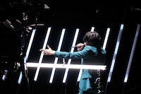 東京スカパラダイスオーケストラ「ALMIGHTY～仮面の約束 feat.川上洋平」ミュージックビデオのメイキングカット。