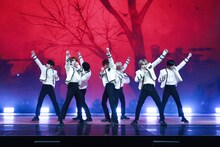 「Given-Taken」を披露するENHYPEN。（写真提供：BELIFT LAB）