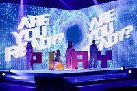 ももいろクローバーZ「PLAY!」の様子。（撮影：上飯坂一）