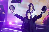 ももいろクローバーZ「PLAY!」の様子。（提供：EVIL LINE RECORDS）