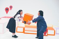 左から高城れに、ジャッキーちゃん。（撮影：上飯坂一）