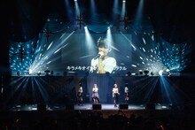 「東京女子流 10th Anniversary Live～＊キミニオクル＊～」の様子。