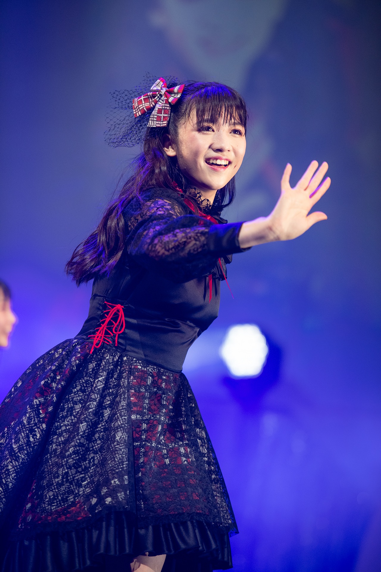 新井ひとみ