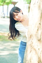 「齊藤京子1st写真集 とっておきの恋人」より。（撮影：岡本武志）