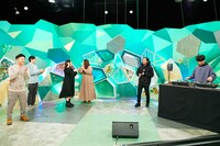 左から和牛、海原やすよ ともこ、Creepy Nuts。(c)ABCテレビ