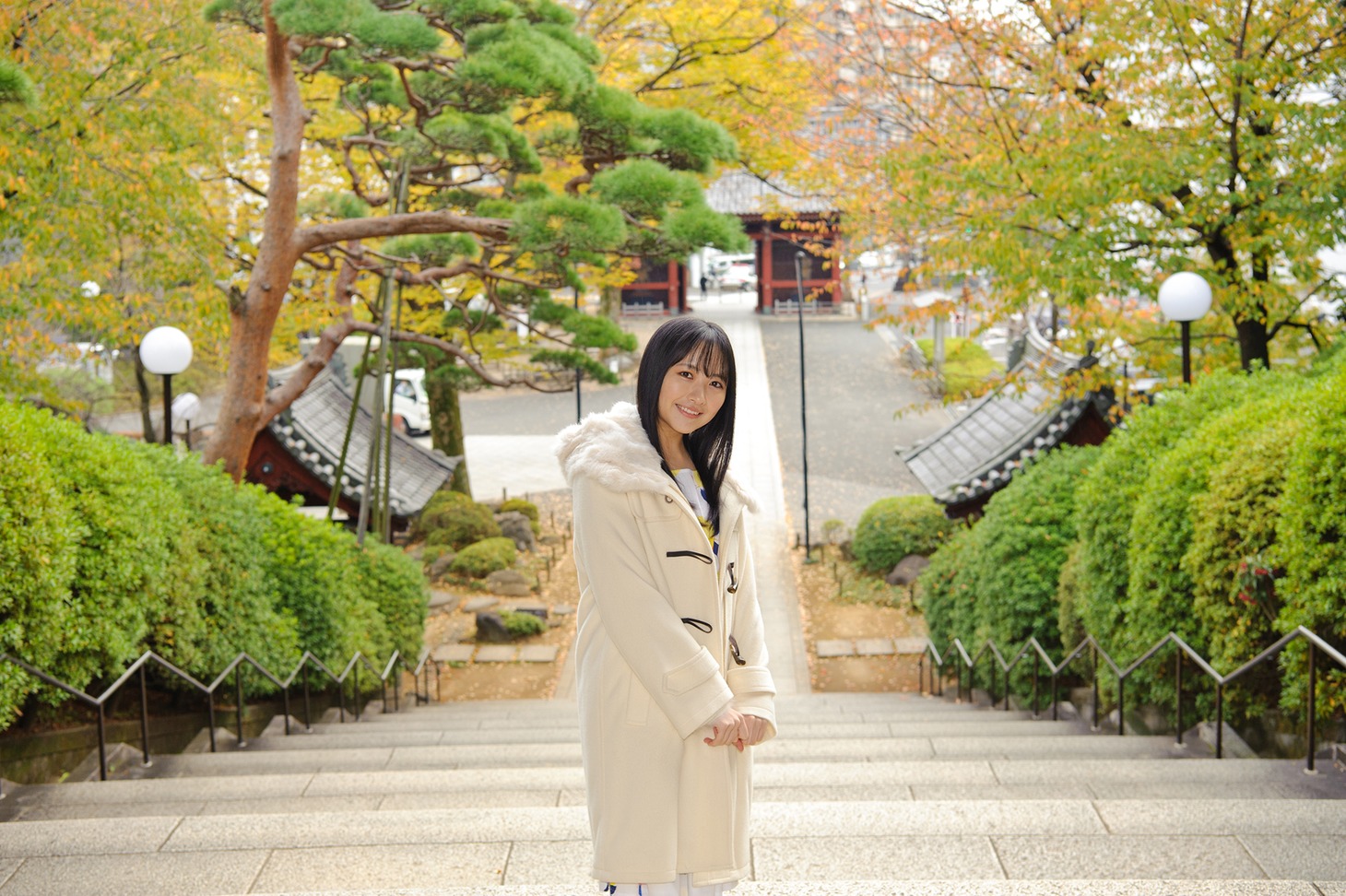 東京・護国寺を訪れた石田千穂（STU48）。