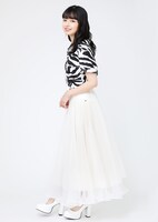 上國料萌衣（アンジュルム）