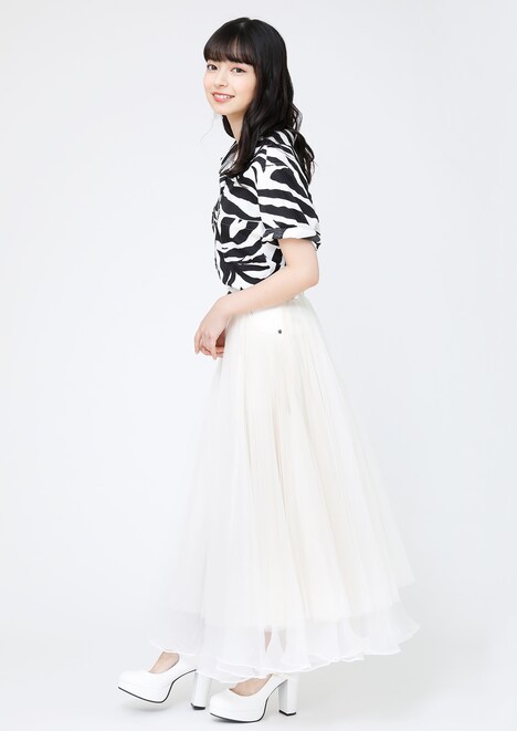 上國料萌衣（アンジュルム）