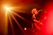 「Hitori Sugar Tour 2020 -セトリ再現ライブ-Supported by J-WAVE Mercedes-Benz THE EXPERIENCE」より。（撮影：田中聖太郎・渡邊玲奈［田中聖太郎写真事務所］）